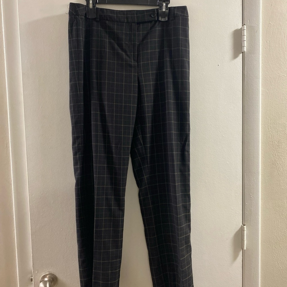 LOFT Women's Black Plaid Straight Leg Pants‎